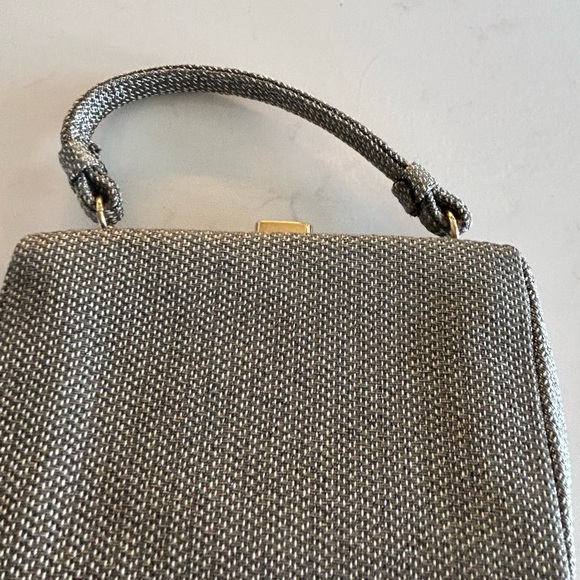 Koret 1950s/1960s designer handbag , woven silver grey with brass hardware . - Picture 5 of 15